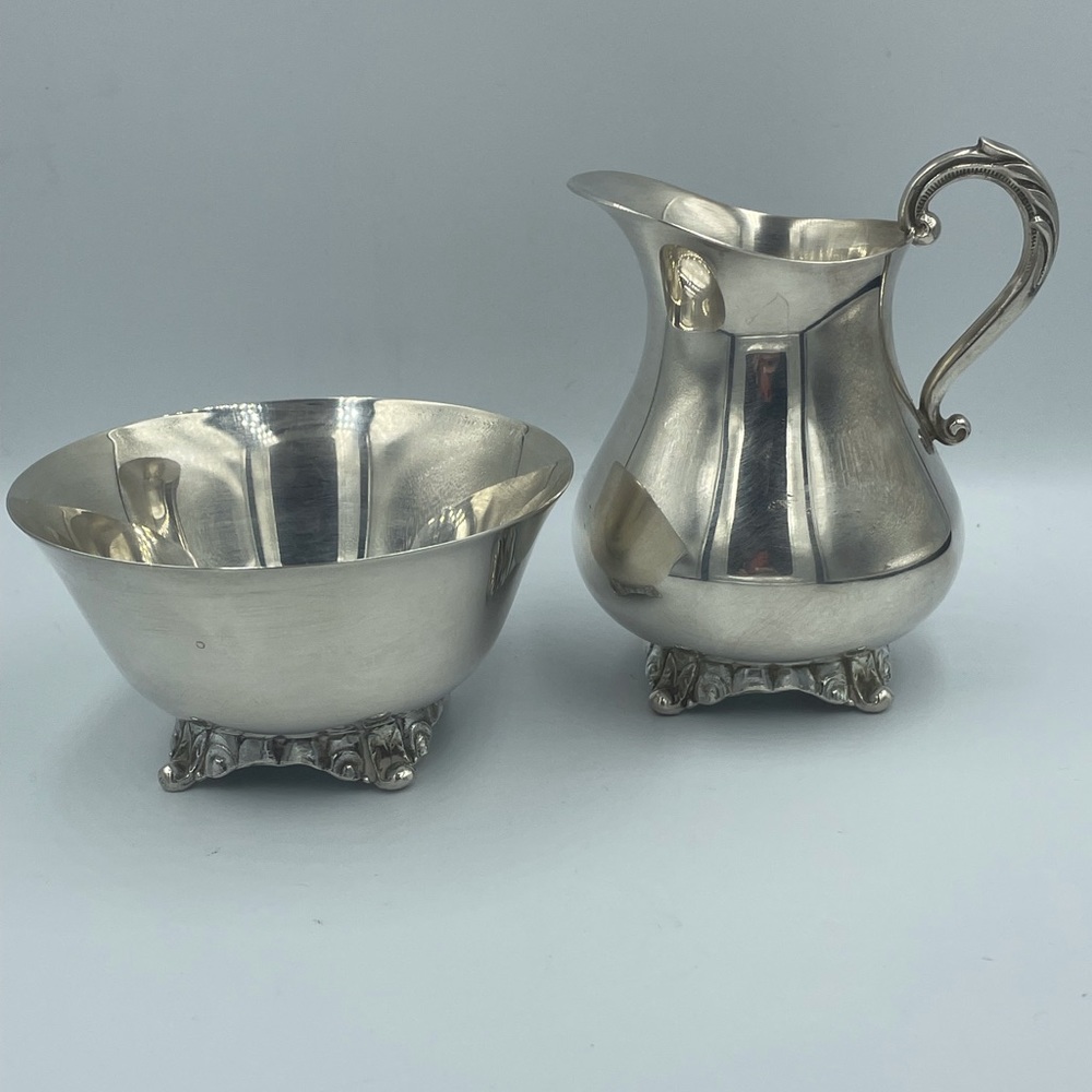 Vintage WM.A Rogers Silver Plated Sugar Dish & Creamer set
